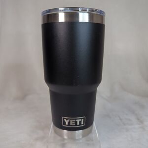 YETI Rambler 30 oz Tumbler Black w/MagSlider Lid Stainless Steel Double Wall